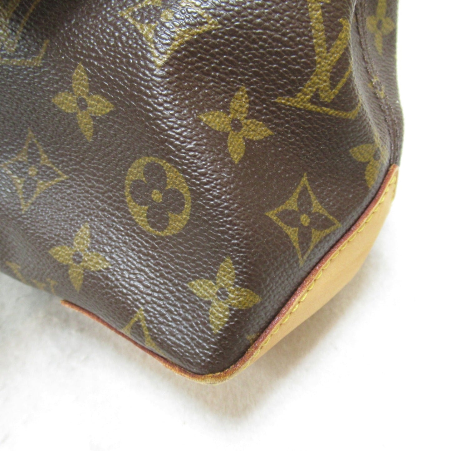 Louis Vuitton Wilshire MM Shoulder Bag Monogram