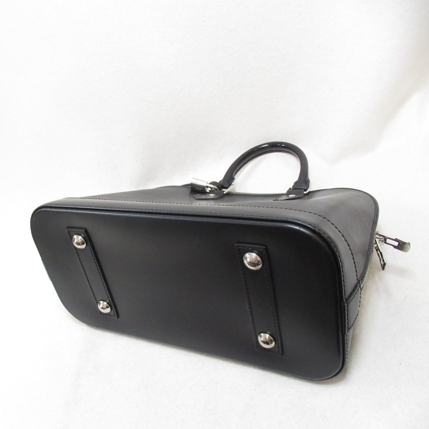 Louis Vuitton Alma PM Leather Handbag M40302