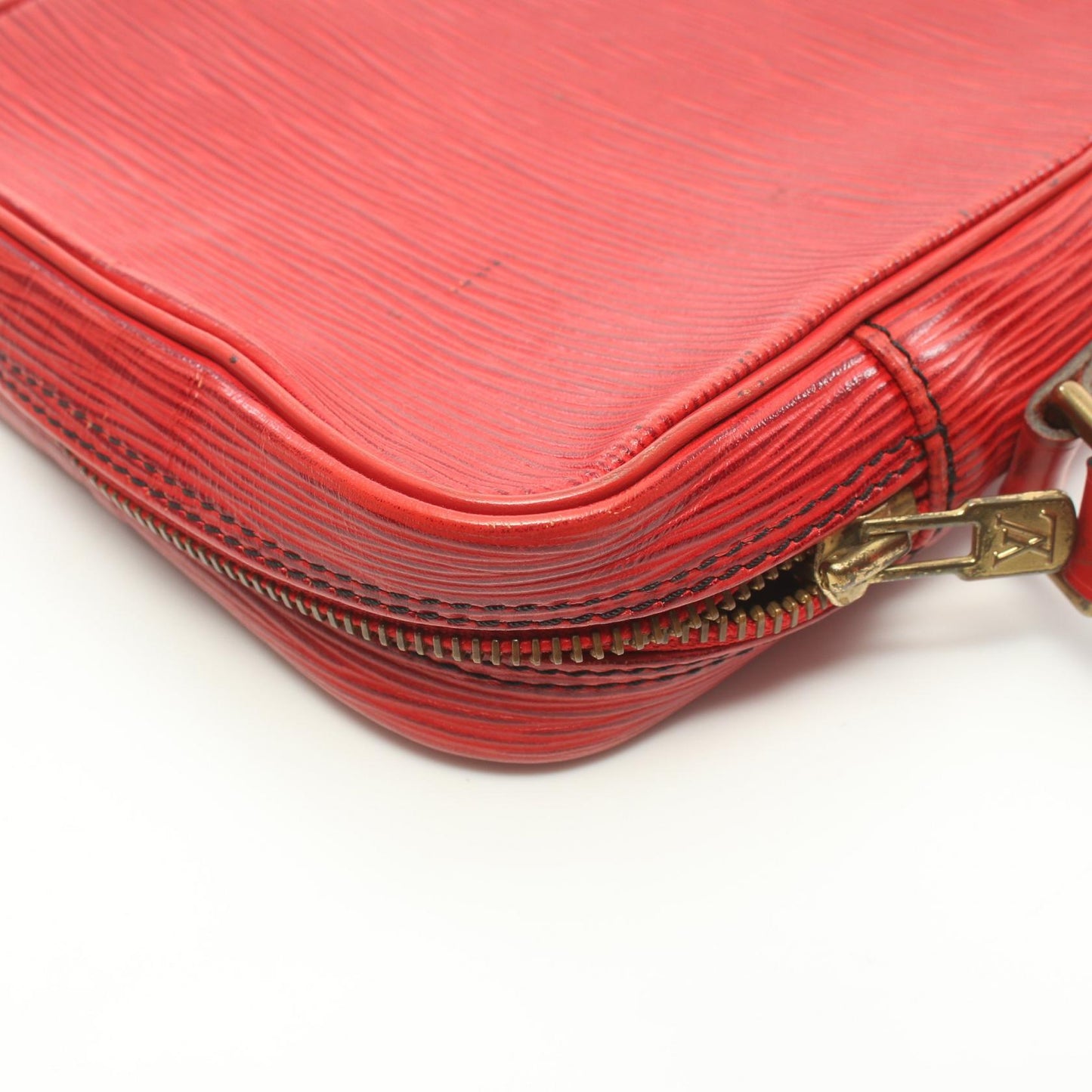Louis Vuitton Epi Leather Danube Shoulder Bag M45637