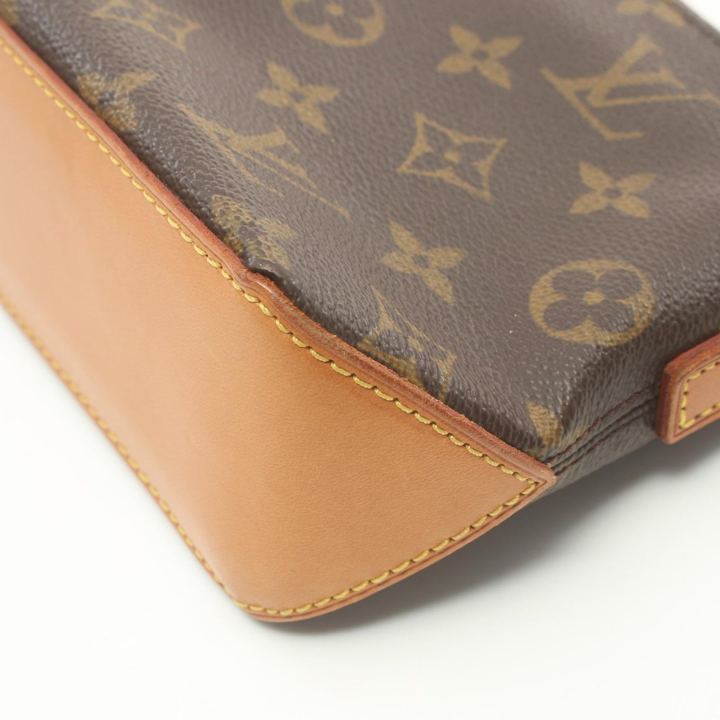 Louis Vuitton Trotter Shoulder Bag Monogram Brown
