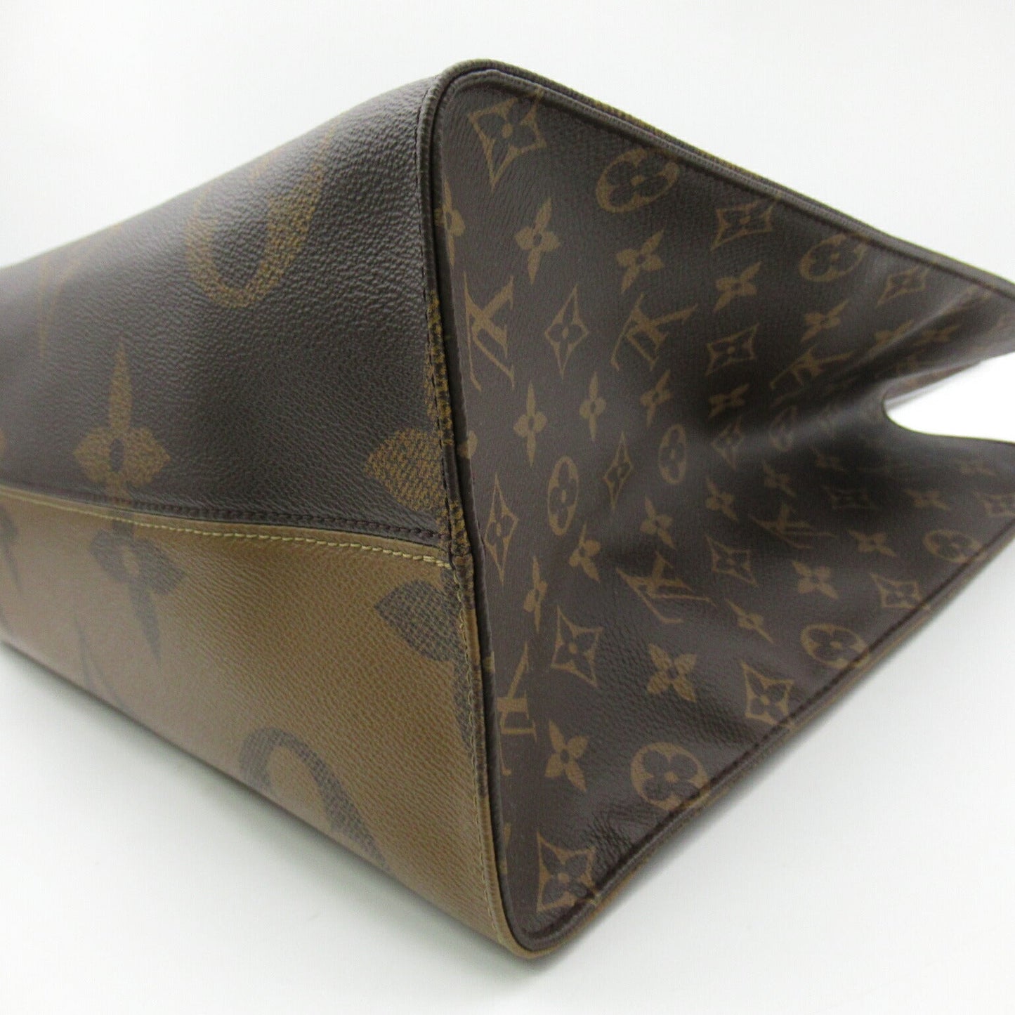 Louis Vuitton OnTheGo GM 2way Shoulder Bag M45320