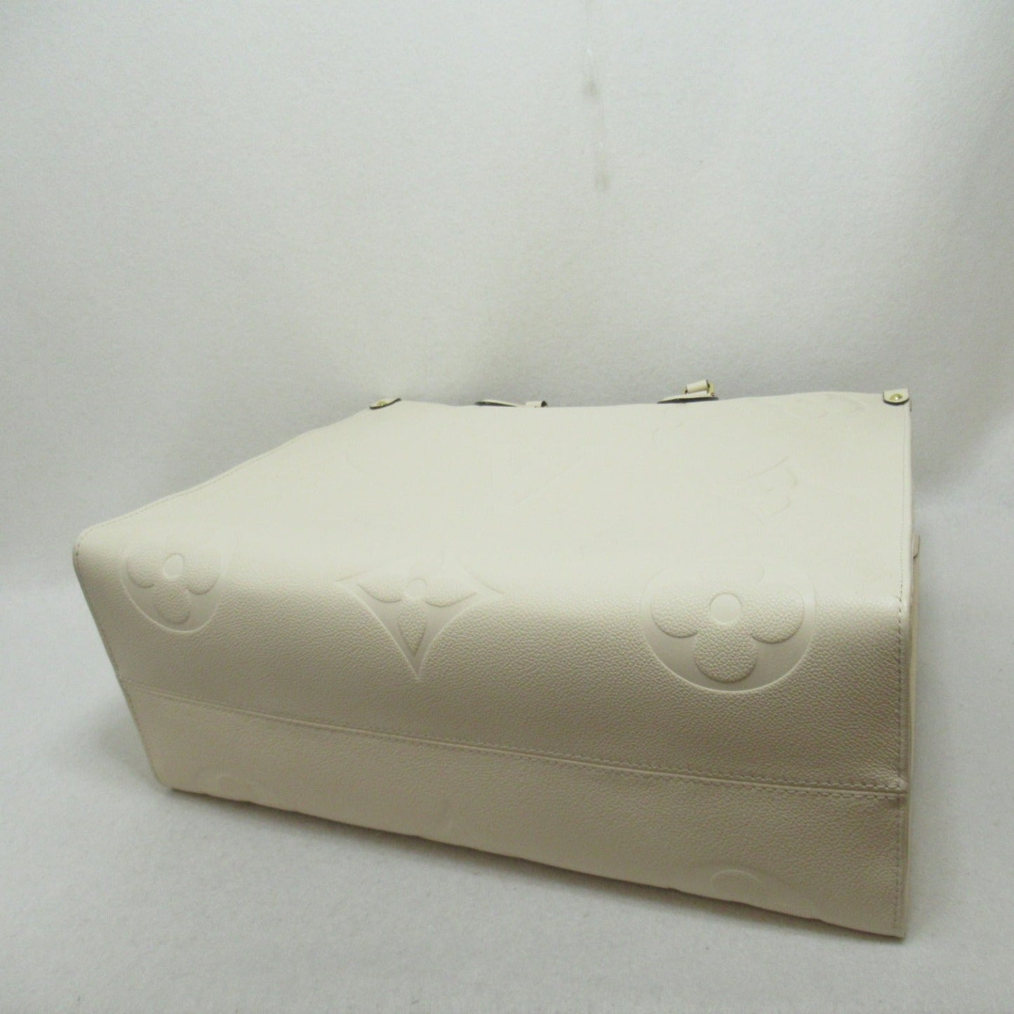 Louis Vuitton OnTheGo GM Leather Tote Bag M45081