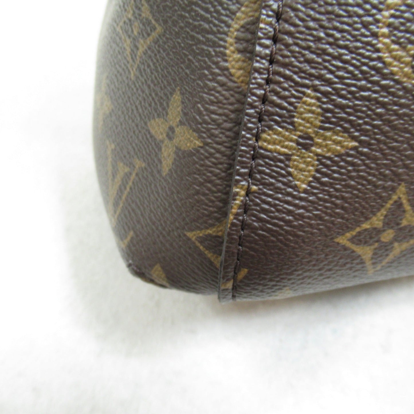 Louis Vuitton Montaigne MM Tote Bag Brown M41056
