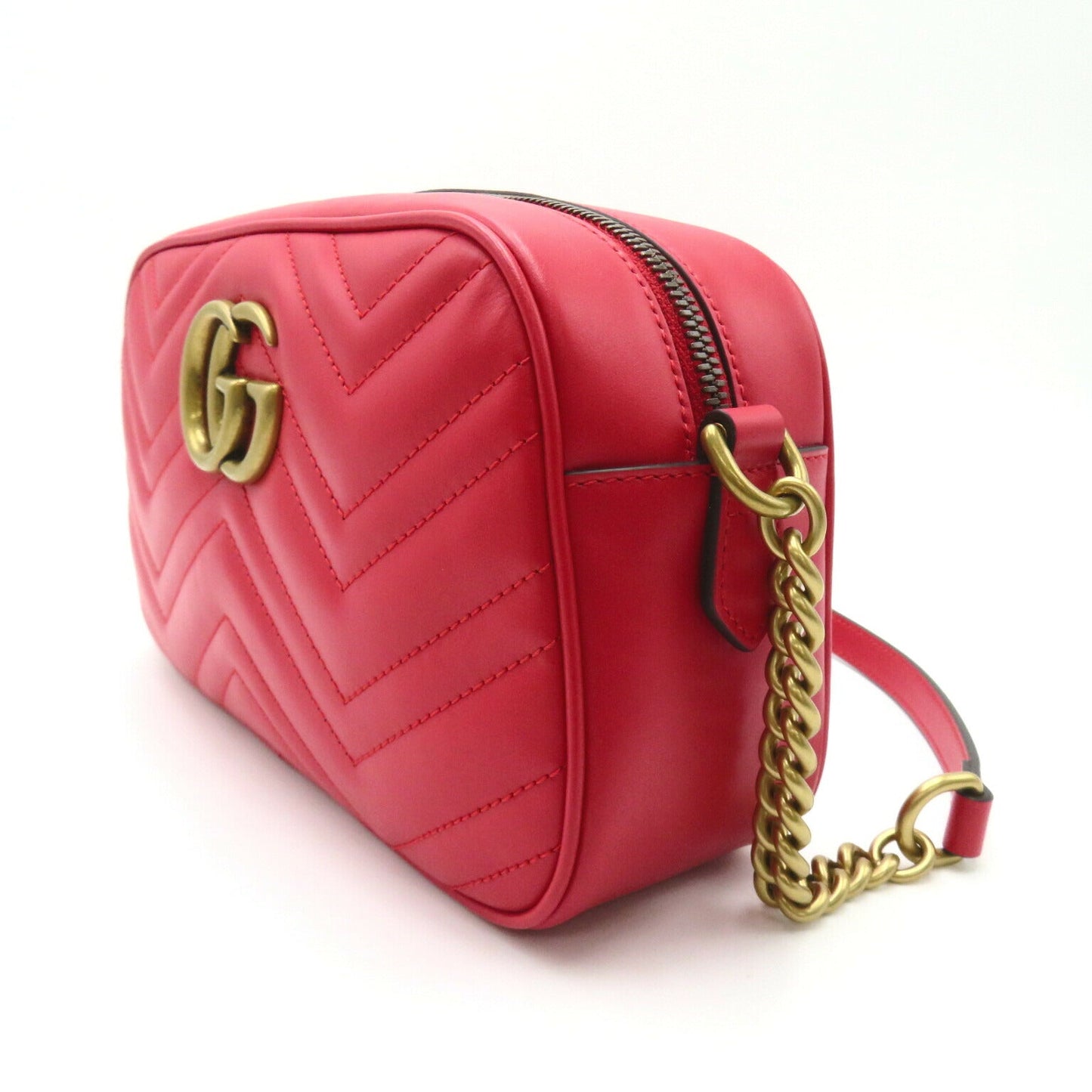 Luxury Gucci Trending 2025 GG Marmont Small Shoulder Bag Quilted Leather Red