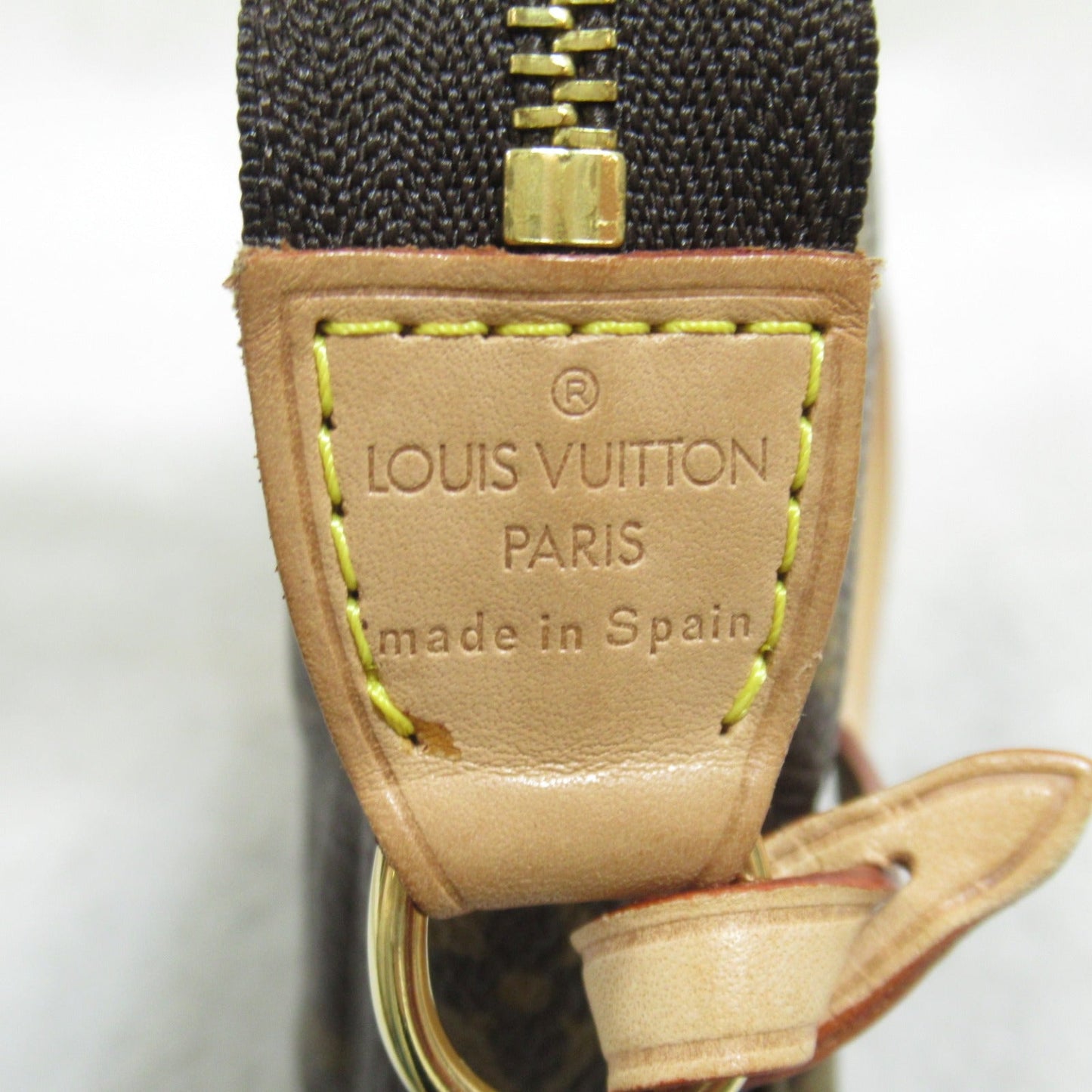 Louis Vuitton Pochette Accessoire Clutch M51980