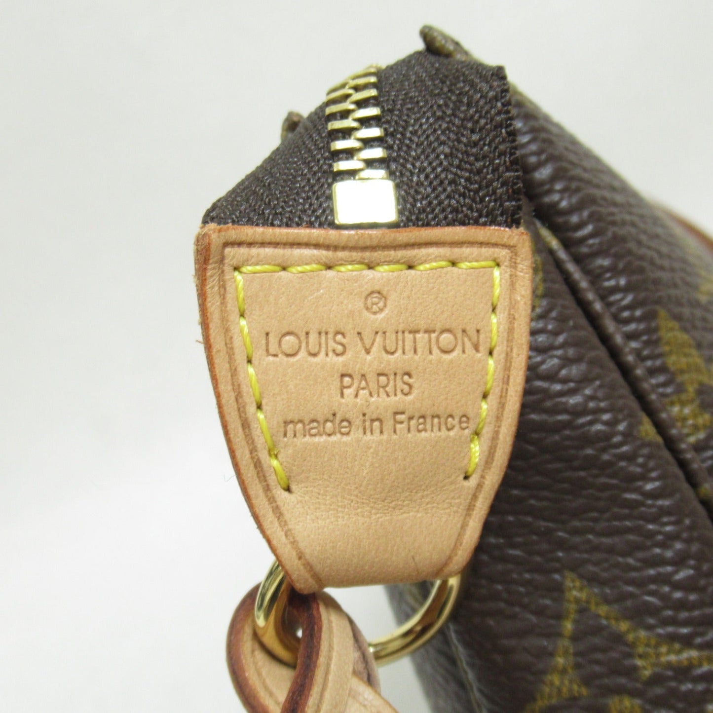 Louis Vuitton Pochette Accessoire Clutch M51980