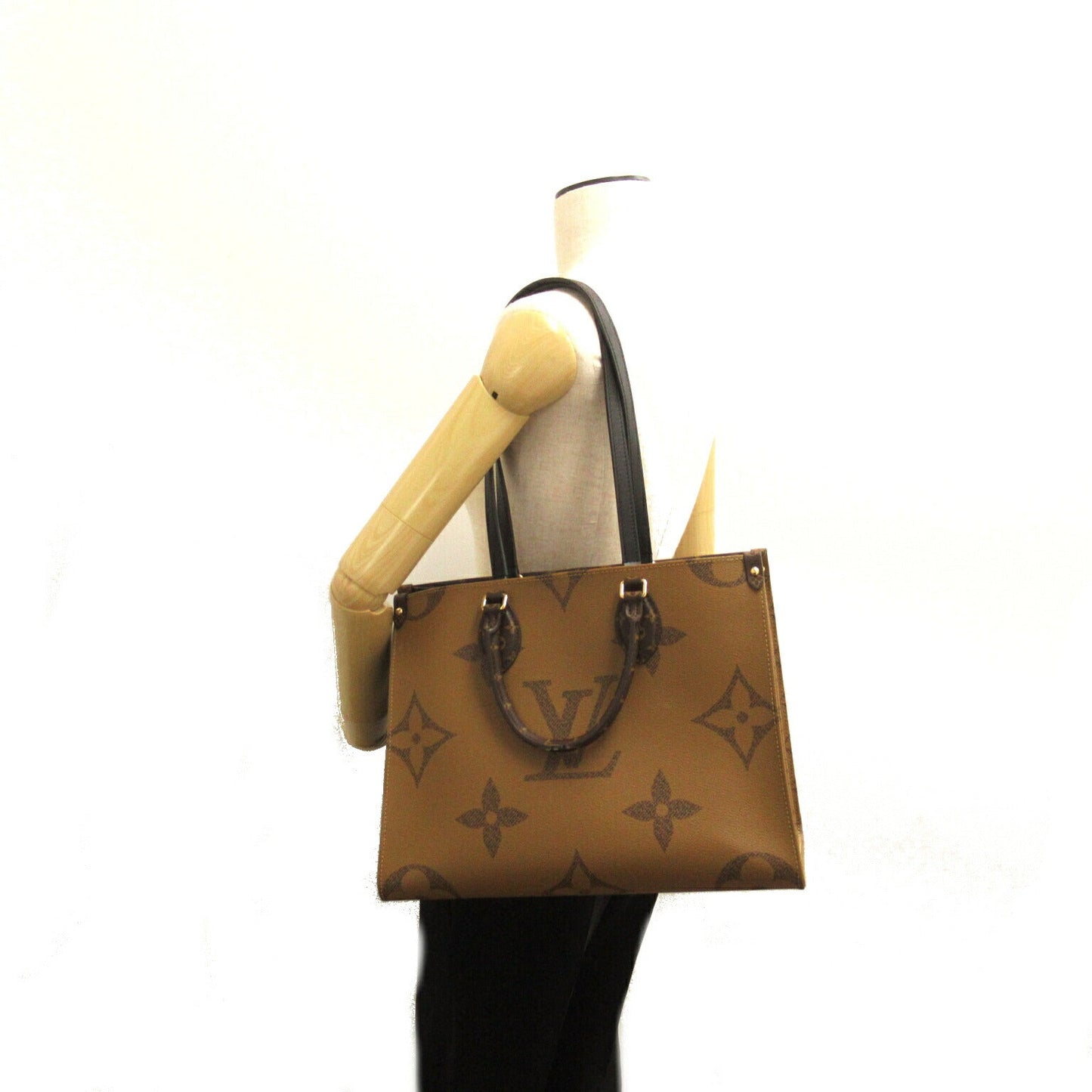Louis Vuitton OnTheGo MM Tote Bag Brown M45321