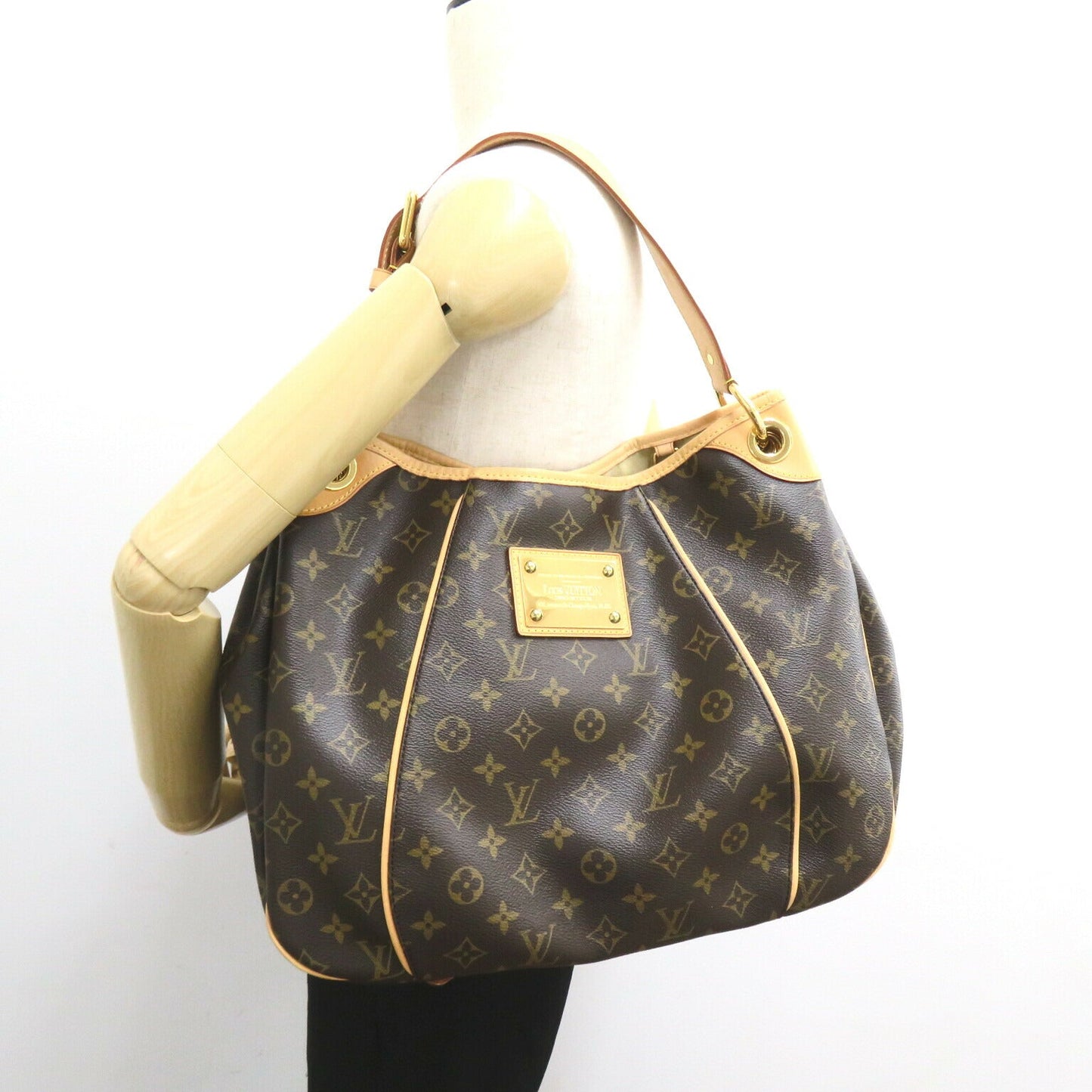 Louis Vuitton Galliera PM Monogram Shoulder Bag