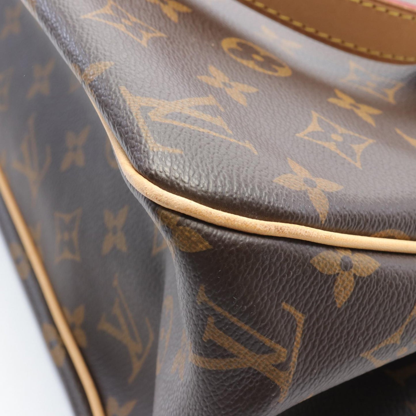 Louis Vuitton Batignolles Horizontal Shoulder Bag
