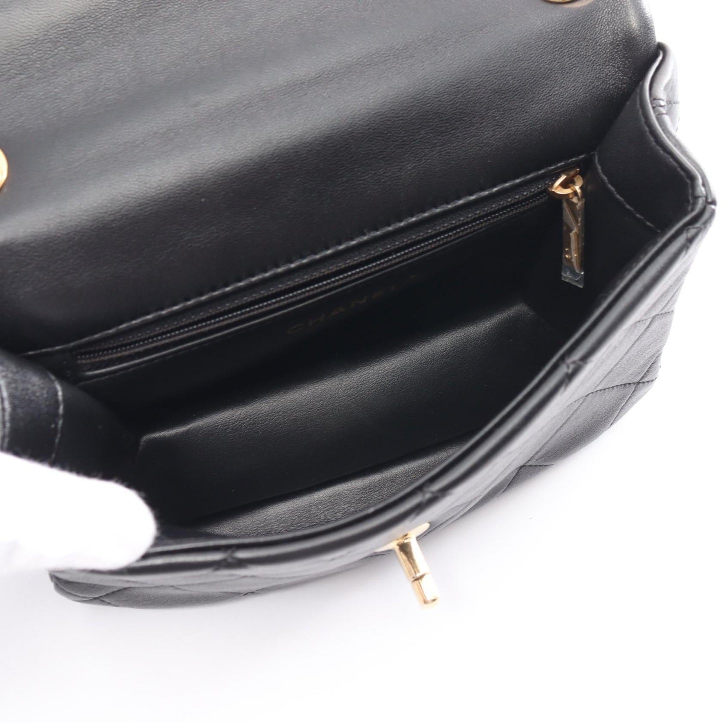Chanel Lambskin Matelasse Shoulder Bag Black