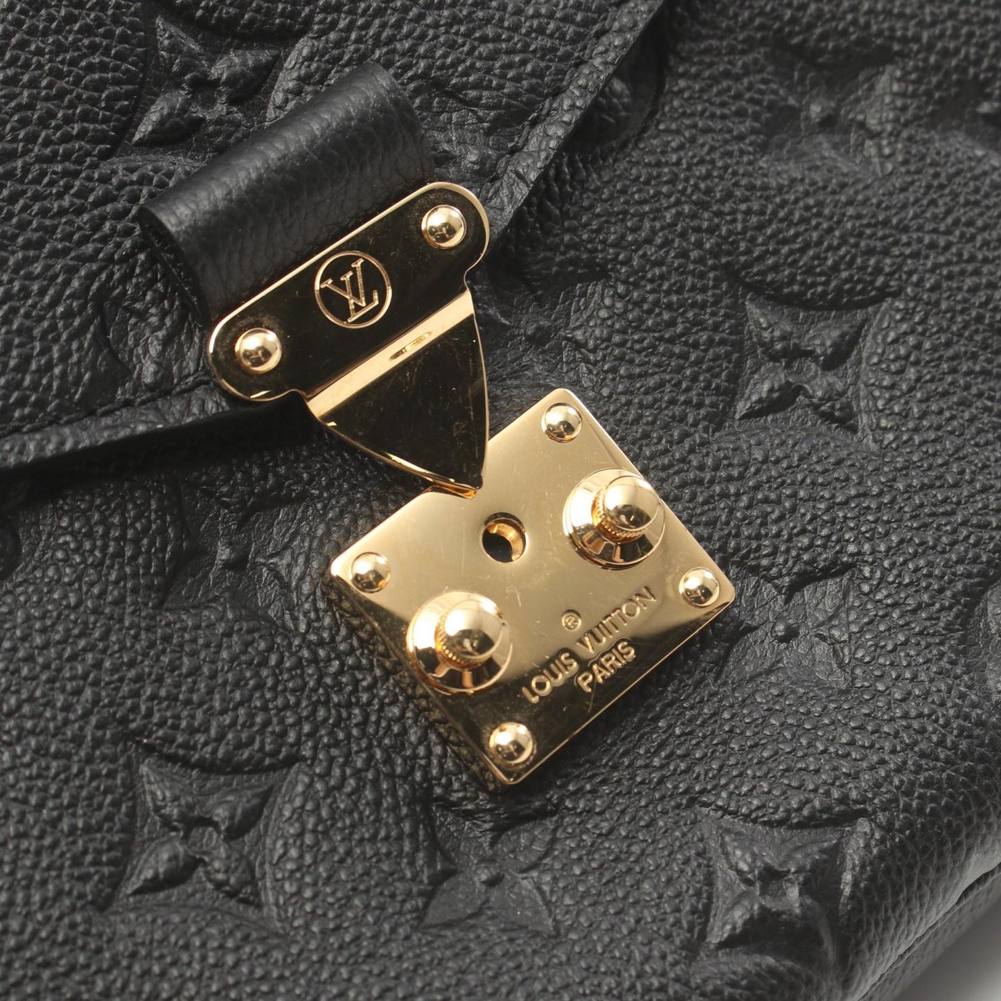 Louis Vuitton Monogram Empreinte Leather Pochette Metis MM Handbag