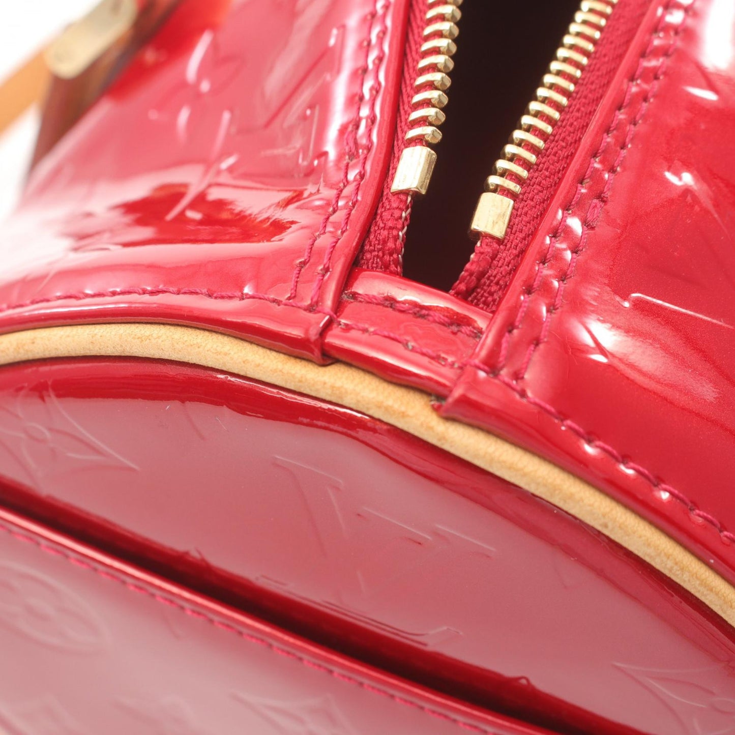 Louis Vuitton Bedford Monogram Vernis Handbag M91986