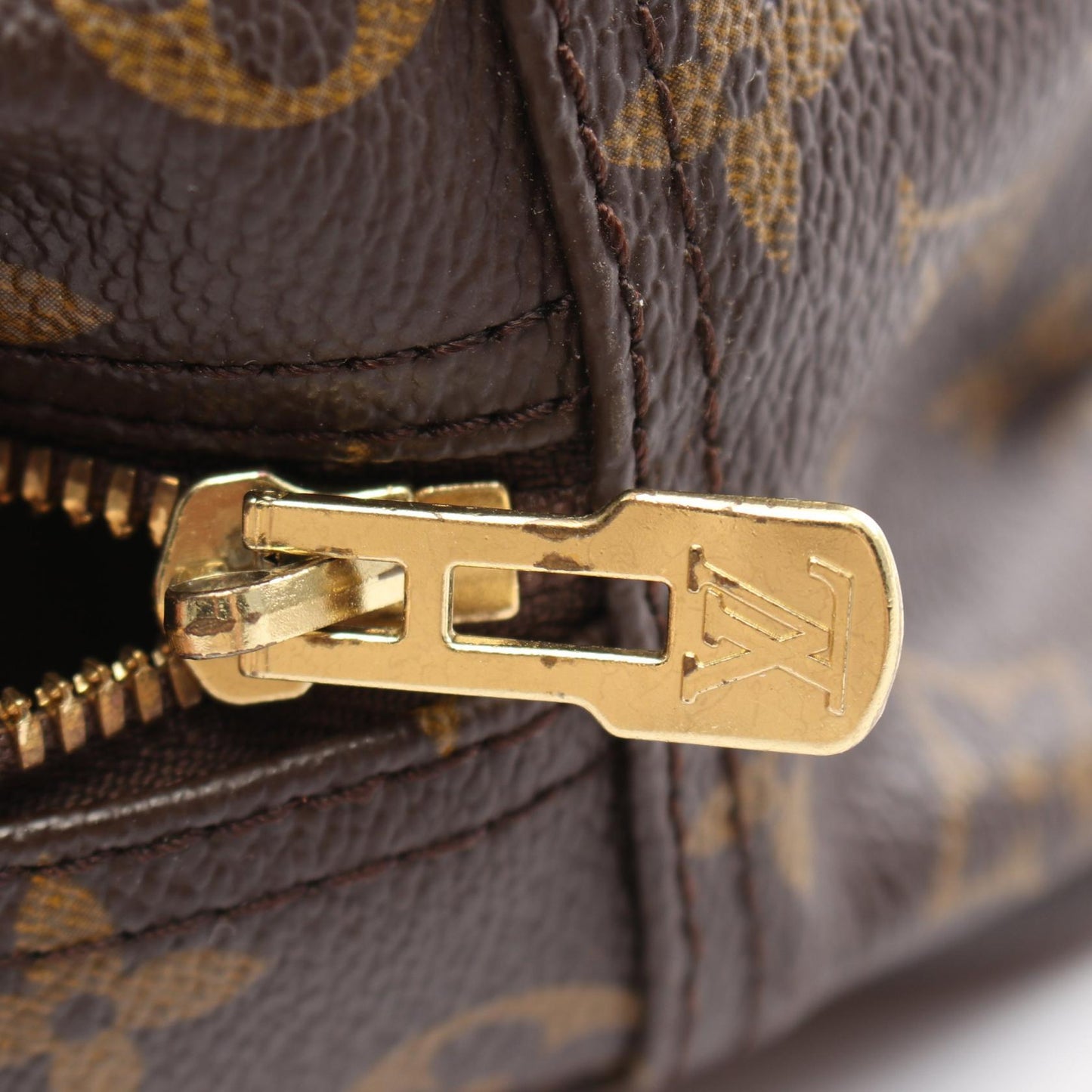 Louis Vuitton Monogram Handbag M47270