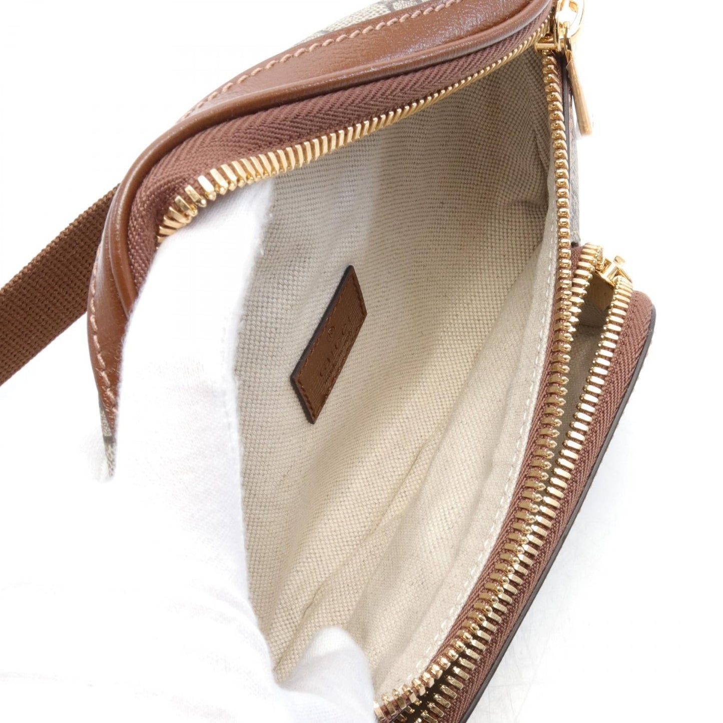 Luxury Gucci Trending 2025 Interlocking G GG Supreme Belt Bag