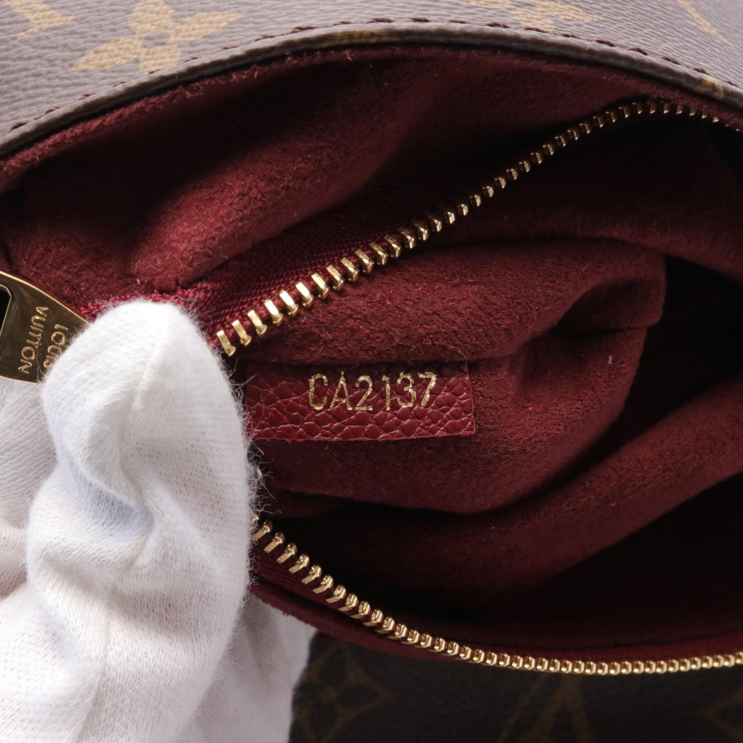 Louis Vuitton Monogram Shoulder Bag M43715
