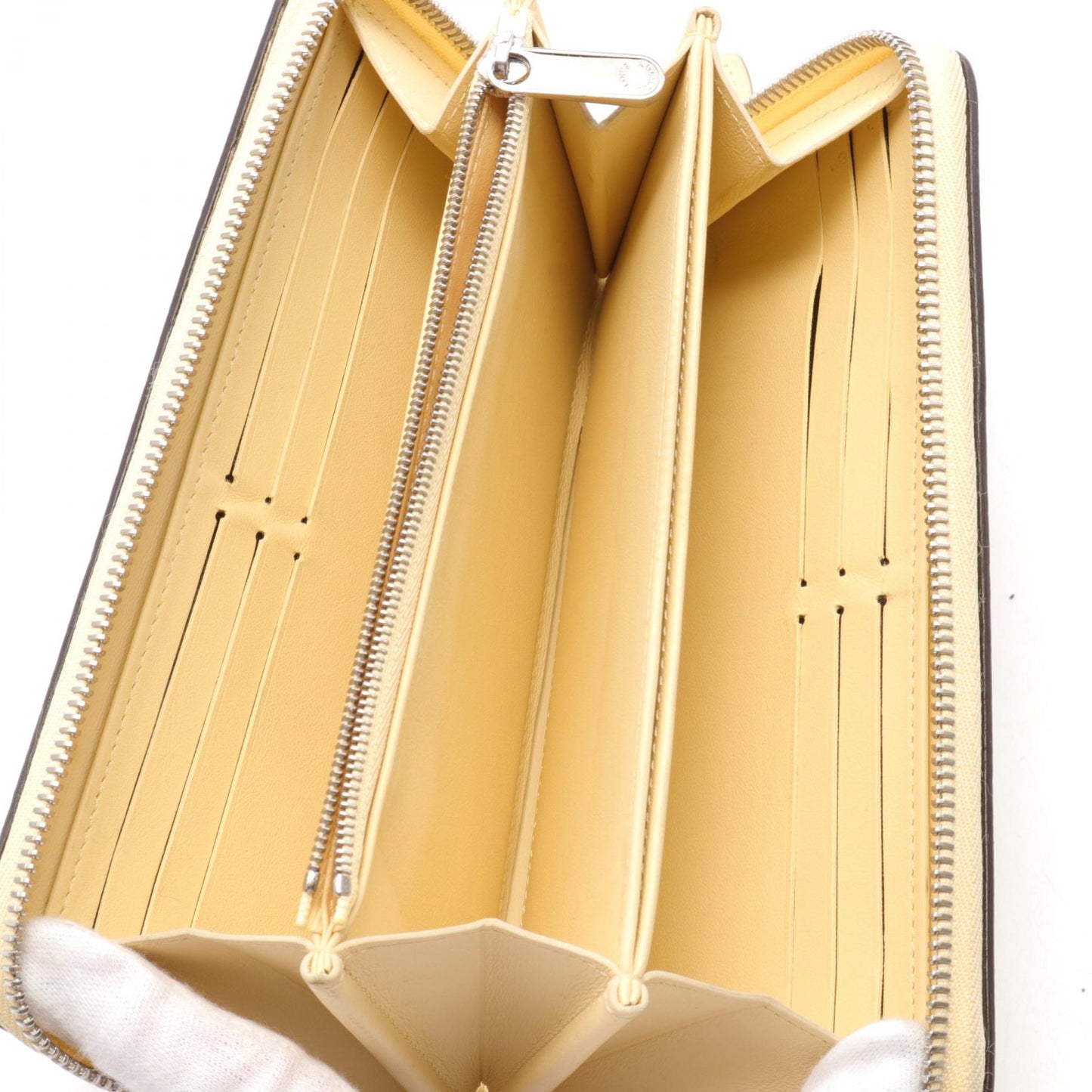 Louis Vuitton Zippy Wallet Mahina Banana Leather M81515
