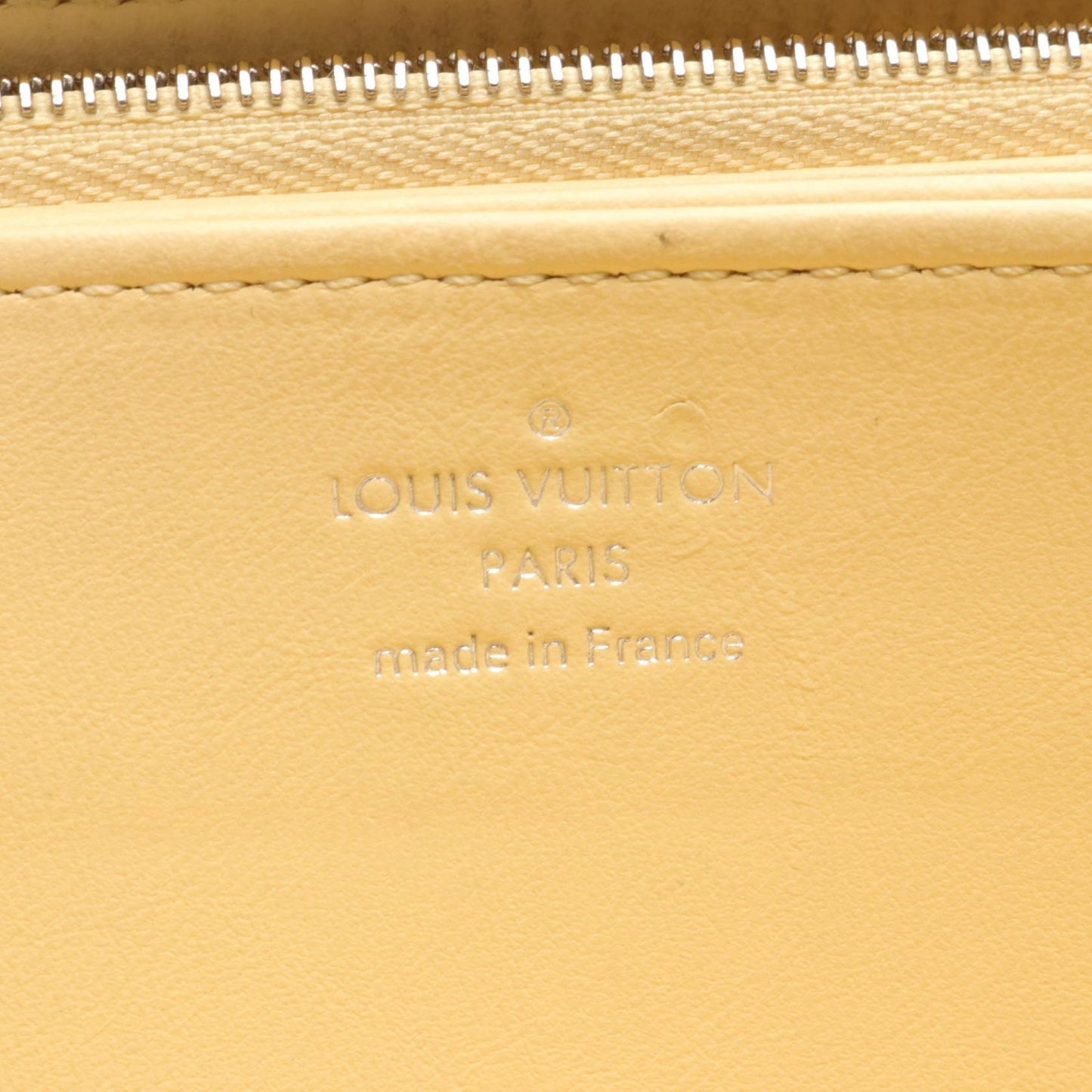Louis Vuitton Zippy Wallet Mahina Banana Leather M81515