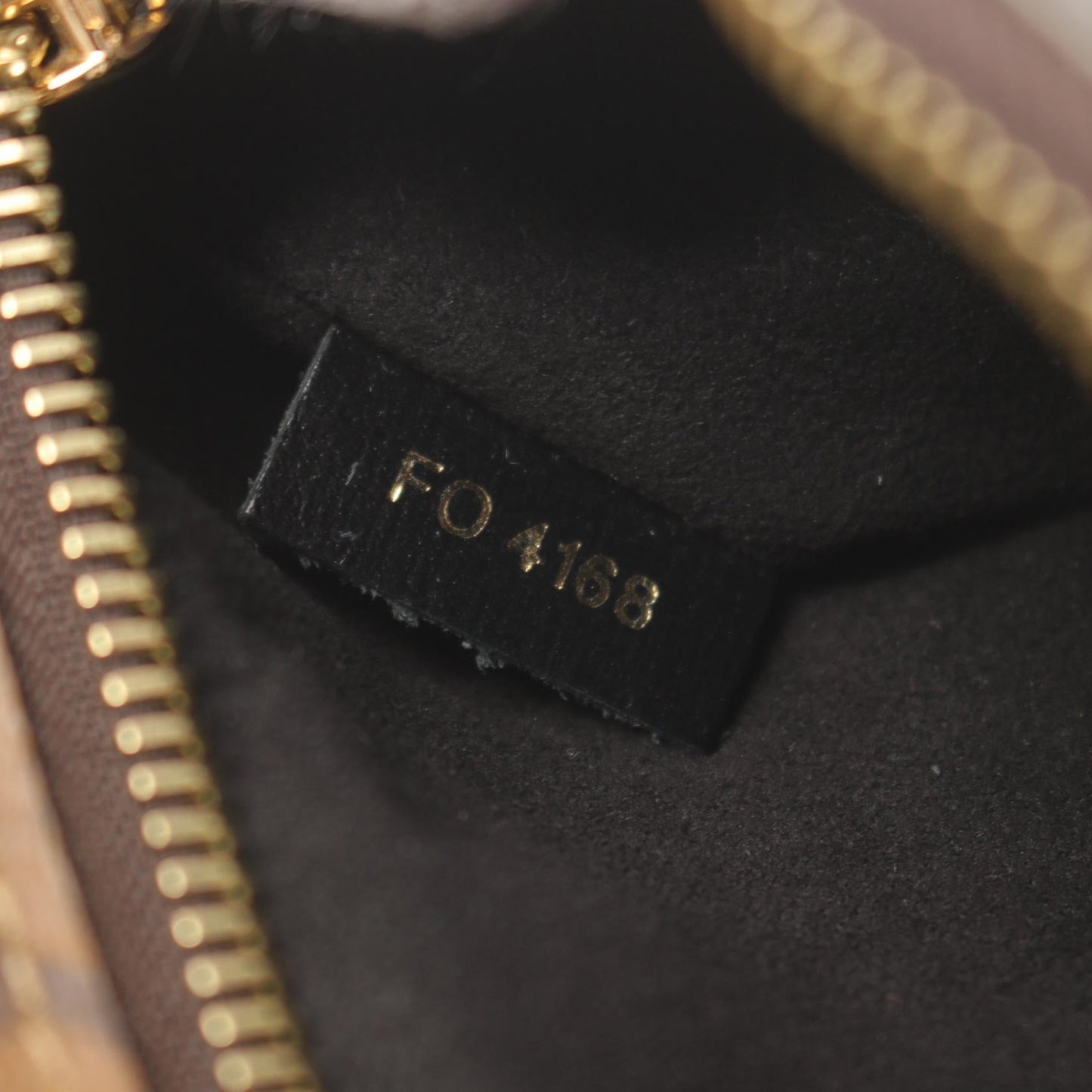 Louis Vuitton Pochette Metis MM Handbag M44876