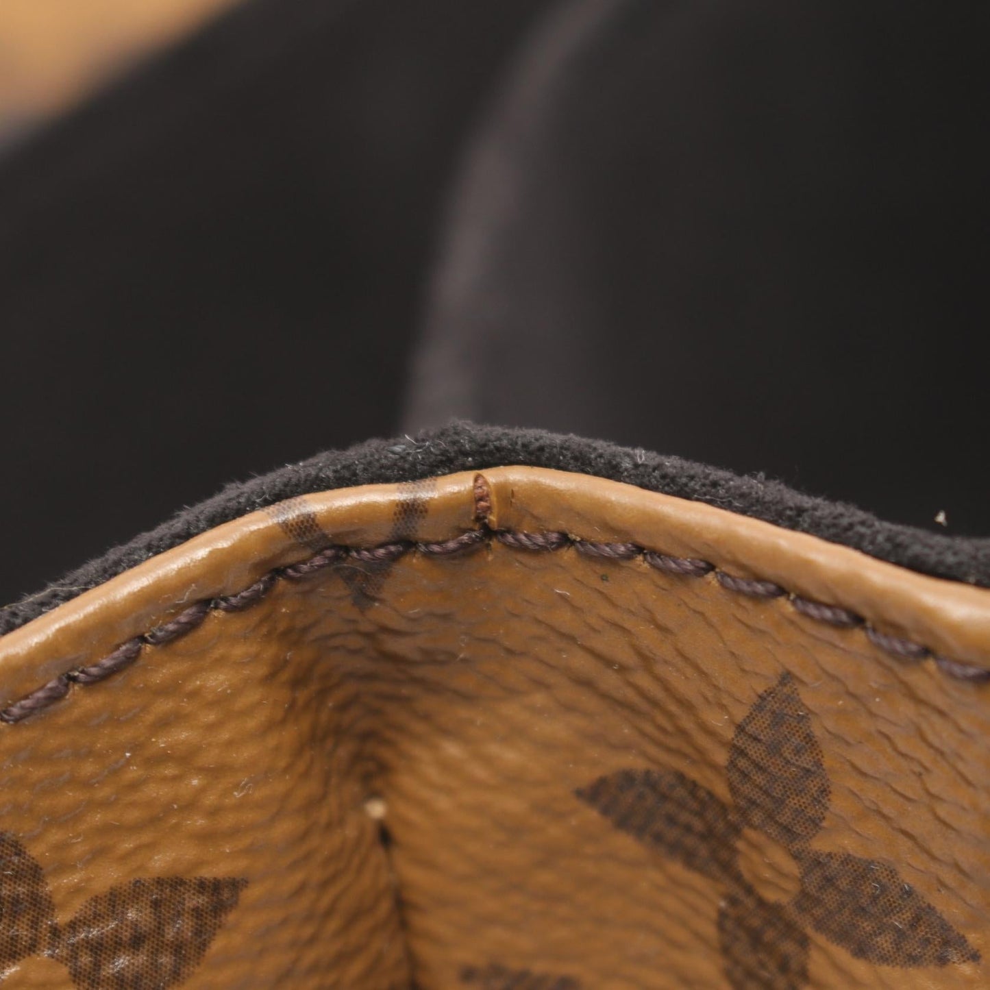 Louis Vuitton Pochette Metis MM Handbag M44876