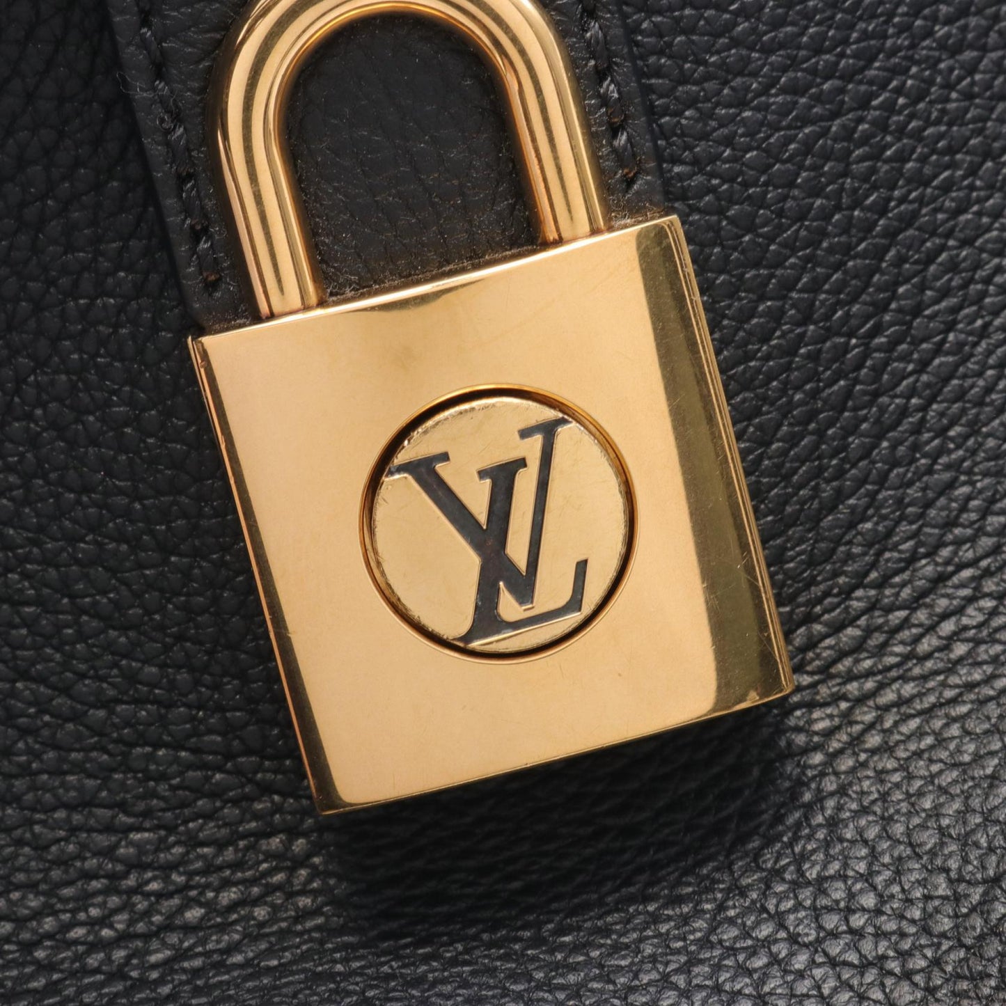 Louis Vuitton Leather Lowkey Noir Shoulder Bag M24611