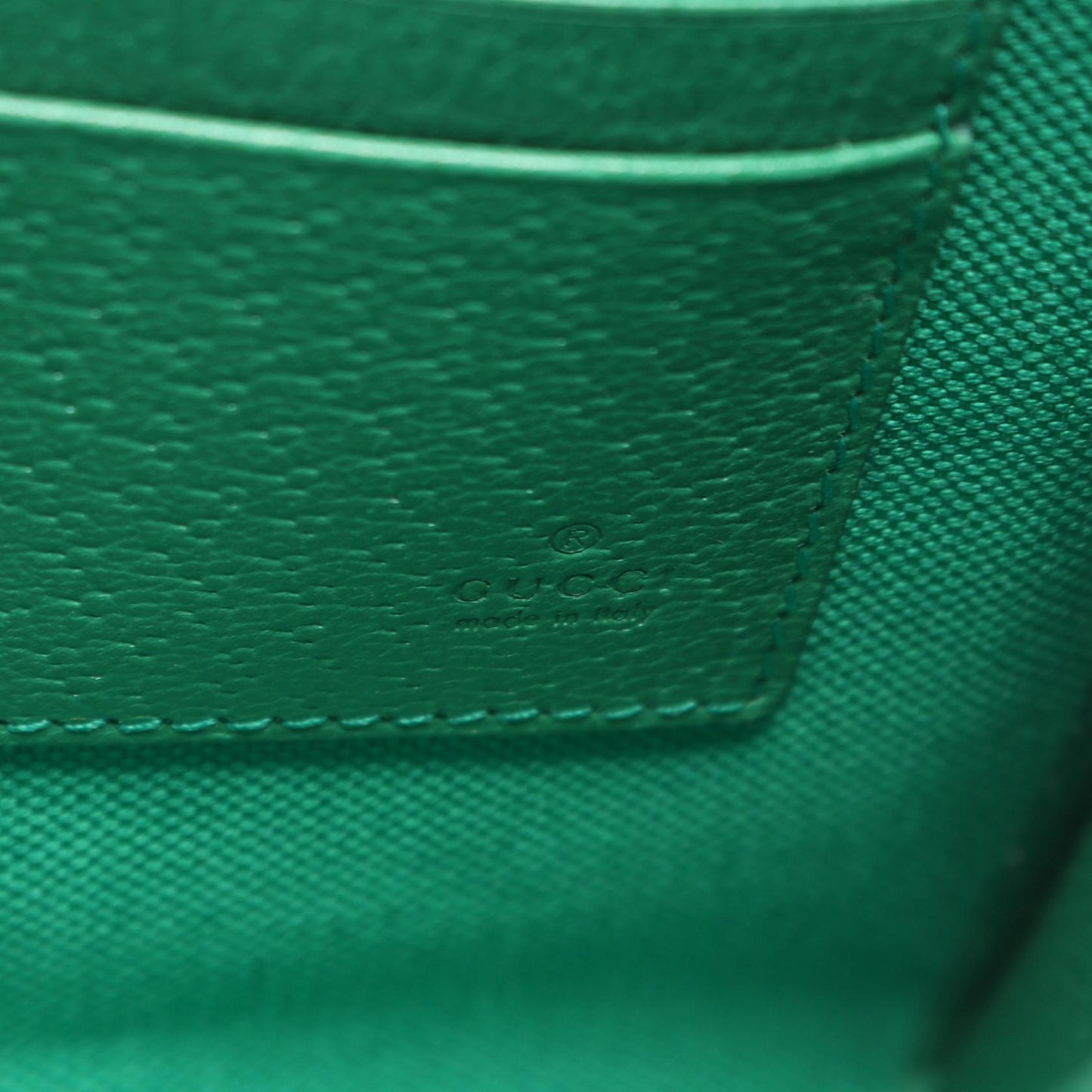 Luxury Gucci Trending 2025 GG Supreme Clutch Bag PVC Leather