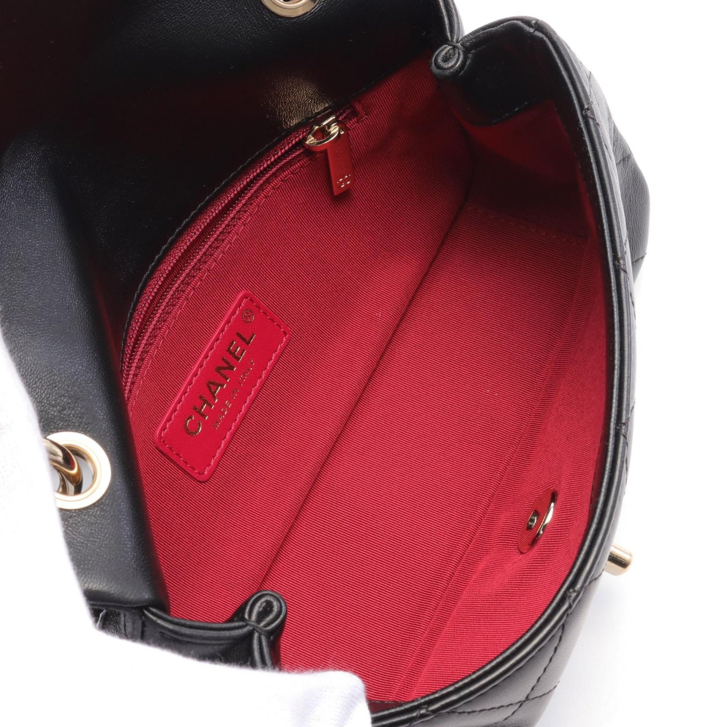 Chanel Leather Matelasse Shoulder Bag AS2318
