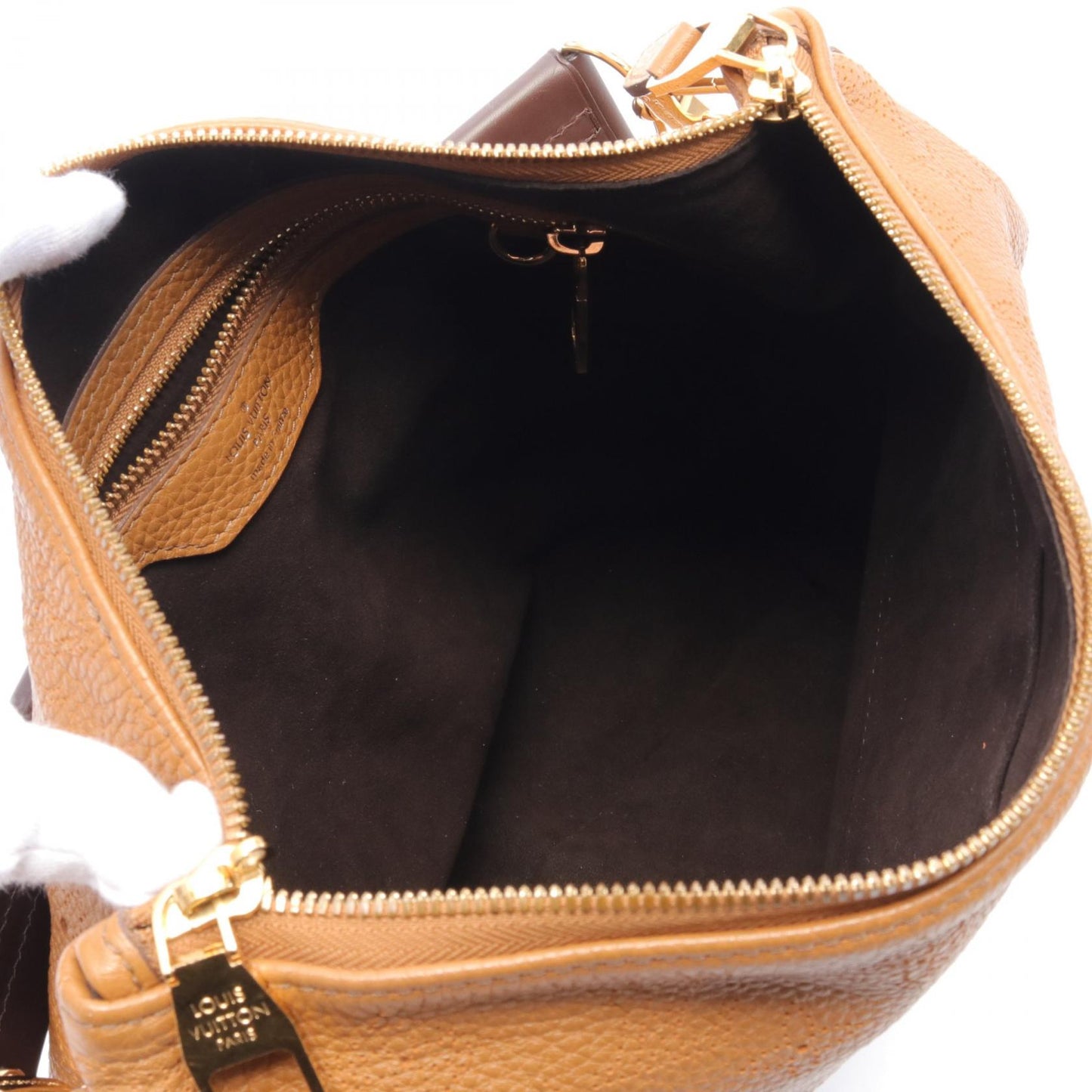 Louis Vuitton Mahina Leather Selene MM Handbag