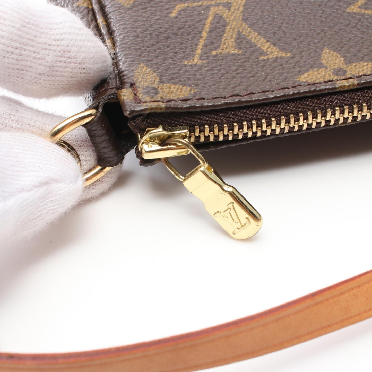 Louis Vuitton Pochette Accessoires Handbag Brown M51980