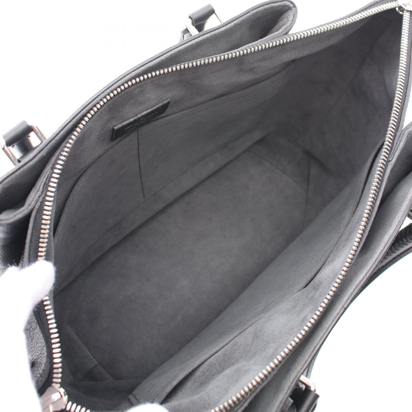 Louis Vuitton Mahina Noir Leather Handbag M55029