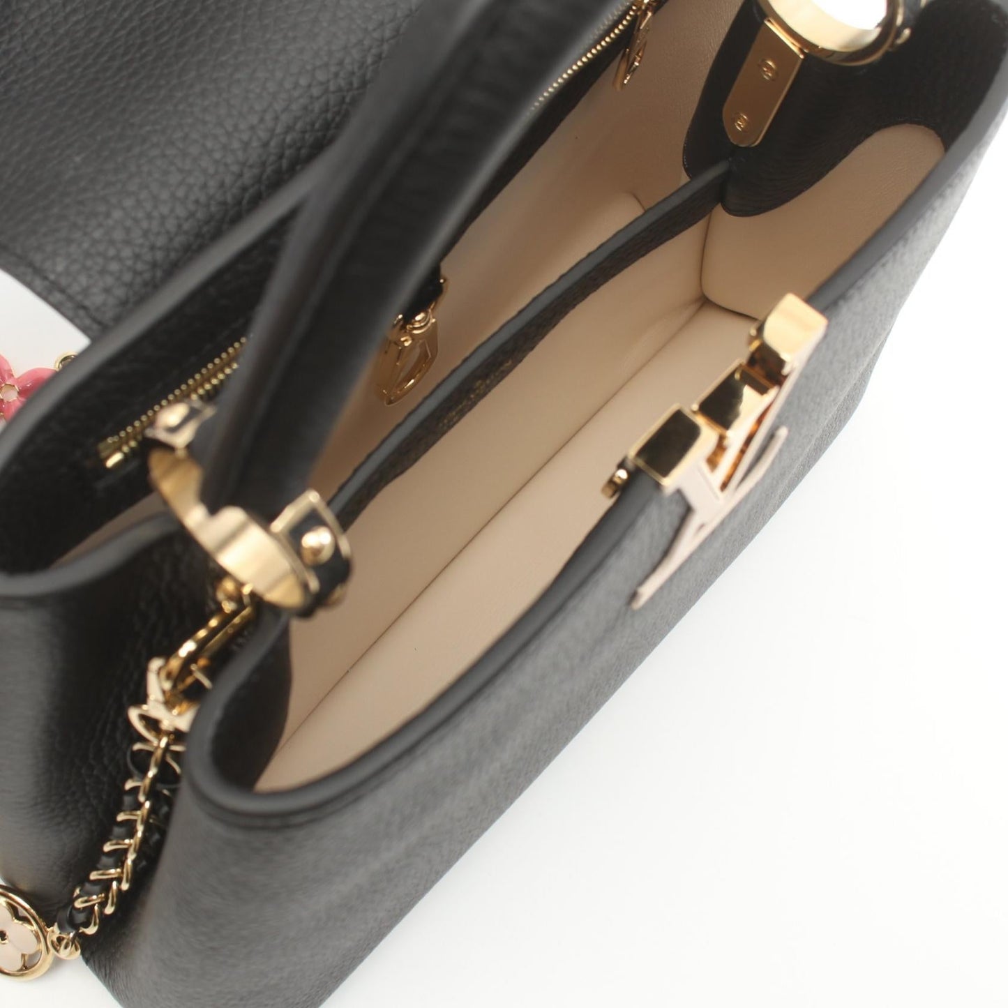 Louis Vuitton Capucines BB Noir Leather Handbag M24471