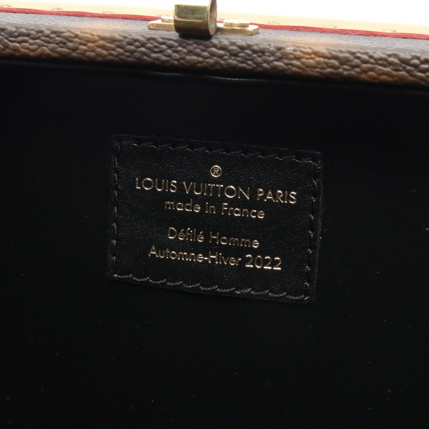 Louis Vuitton Clutch Box Wavy Shoulder Bag M46130