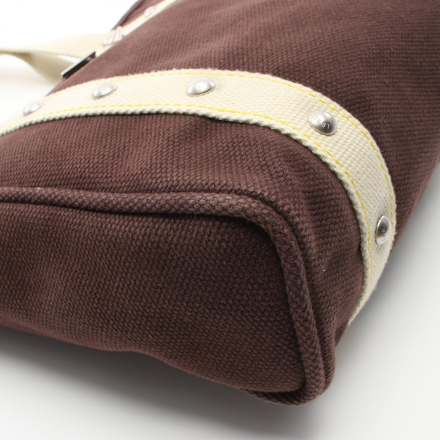 Louis Vuitton Antigua Canvas MM Tote Bag M80663