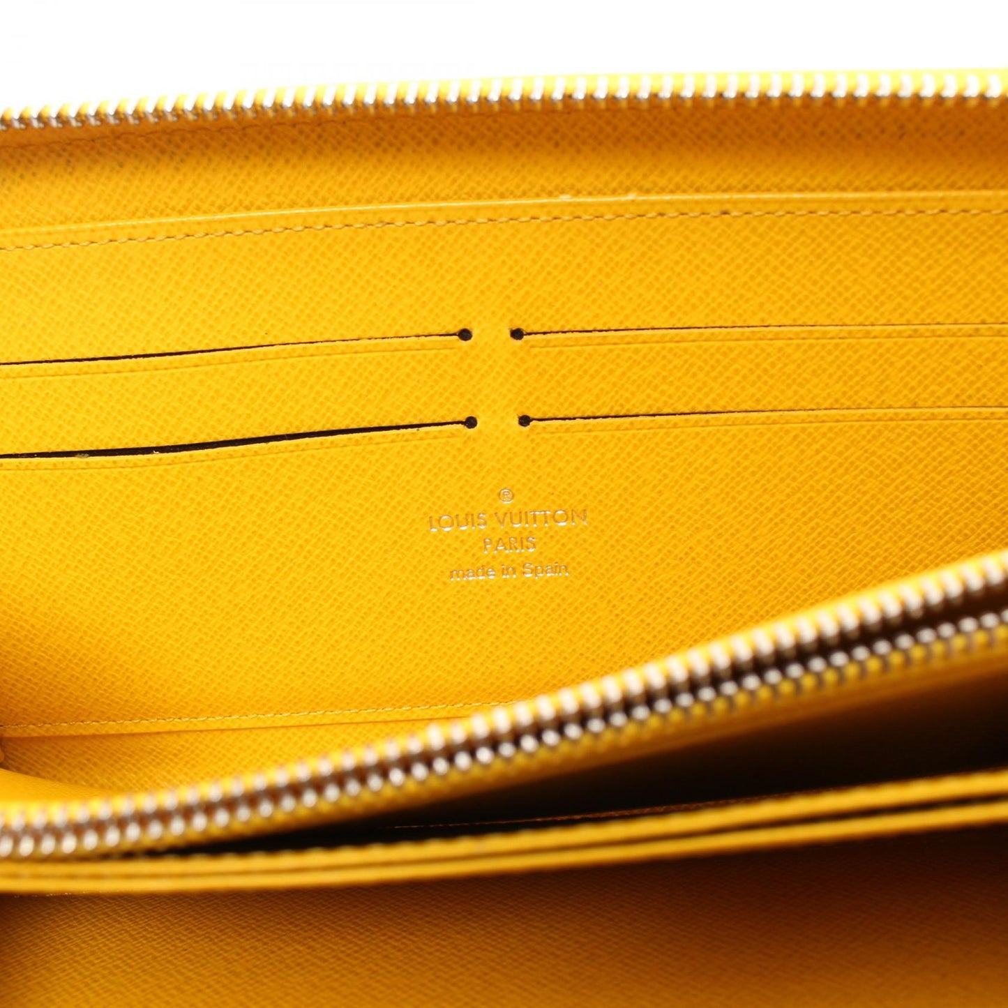 Louis Vuitton Epi Leather Zippy Wallet M81229