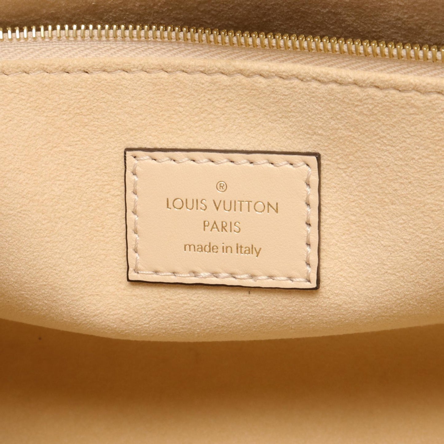 Louis Vuitton OnTheGo PM Leather Handbag Ivory