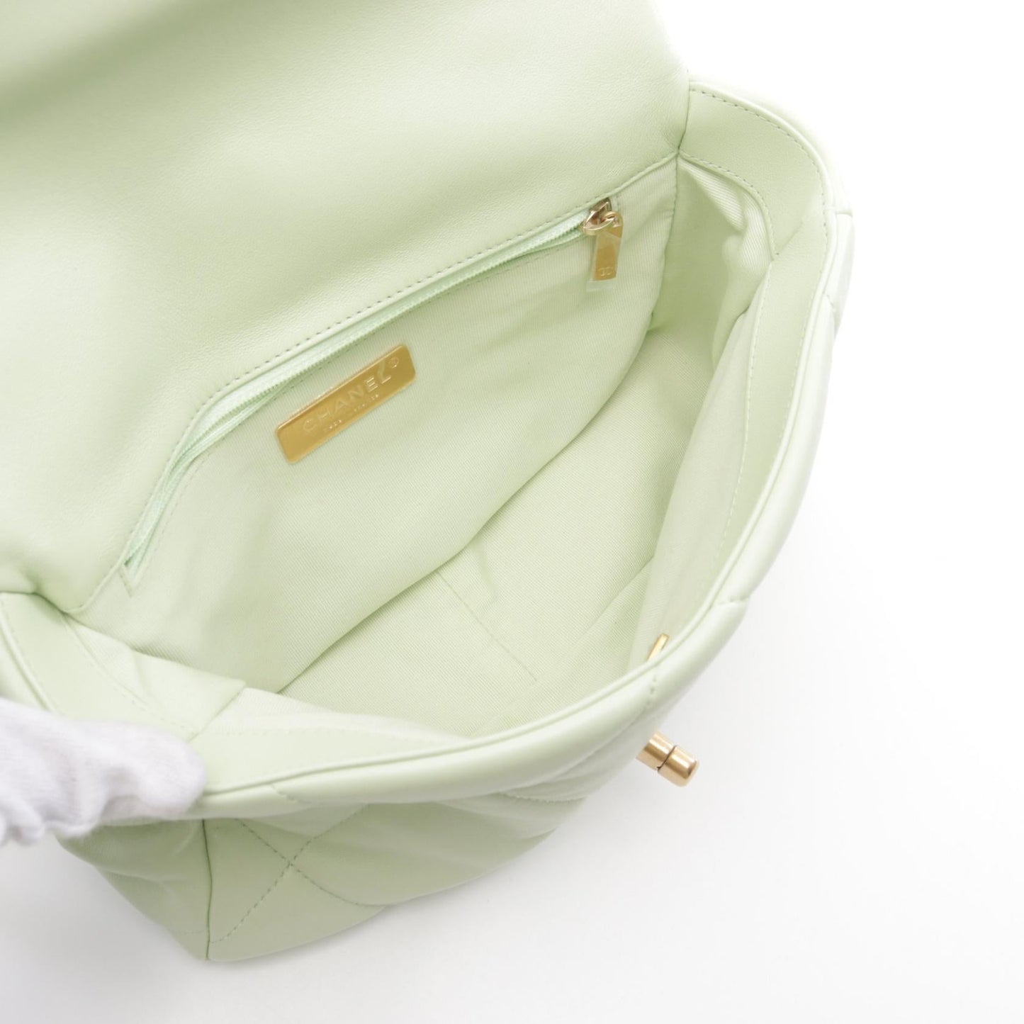 Chanel 19 Matelasse Leather Shoulder Bag Green