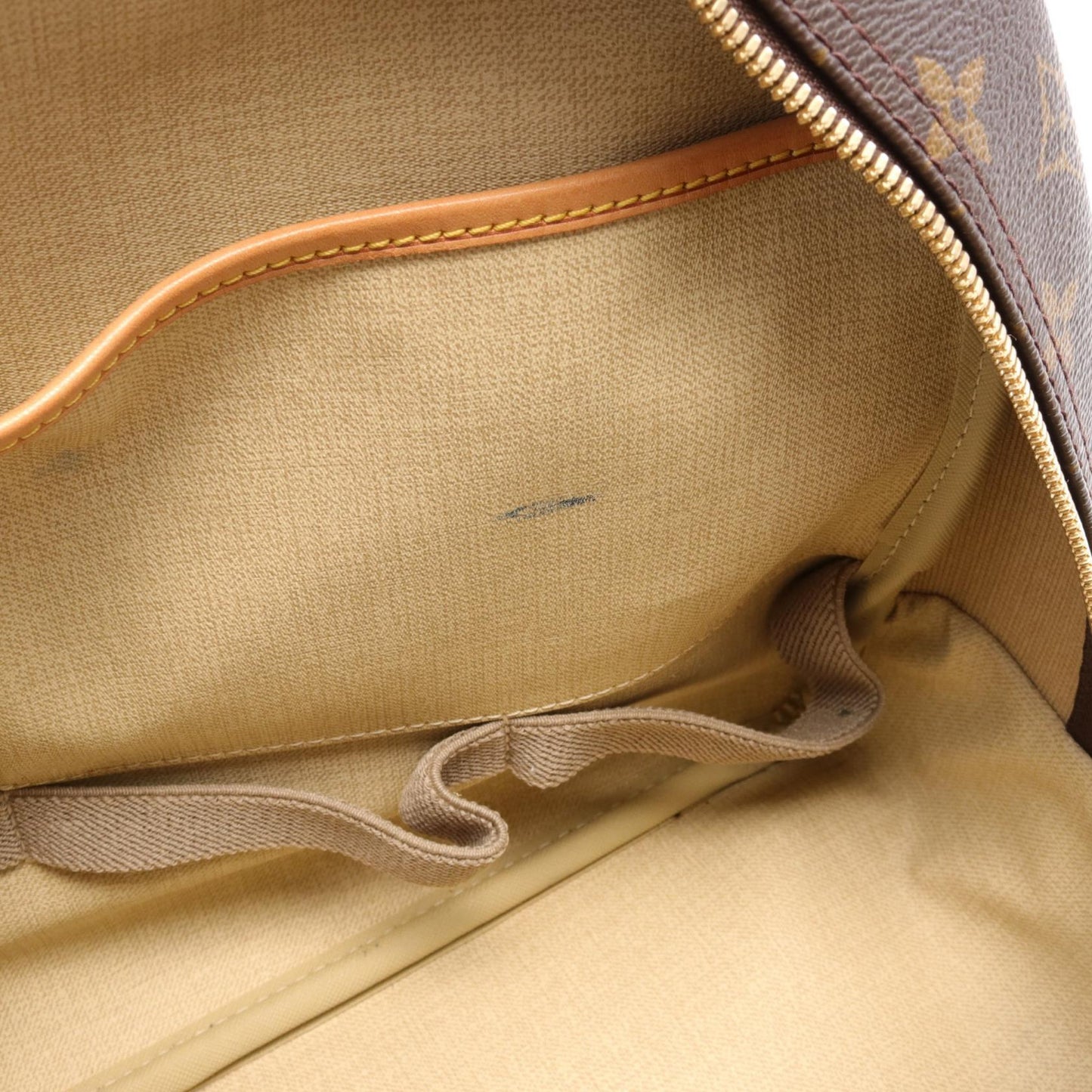 Louis Vuitton Monogram Handbag M47270