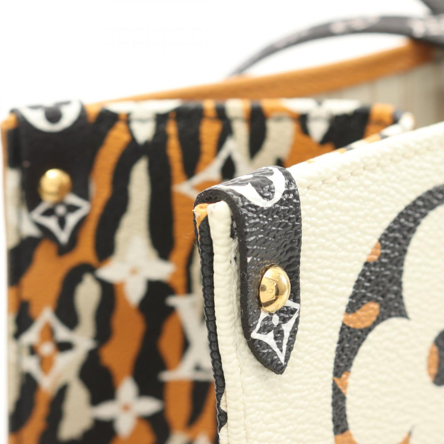 Louis Vuitton OnTheGo GM Ivory Tote Bag M44675