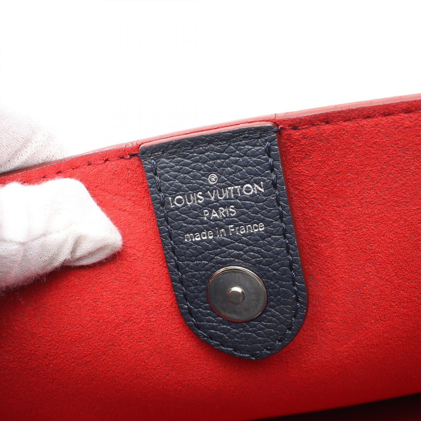 Louis Vuitton Lockme Leather Handbag M54571