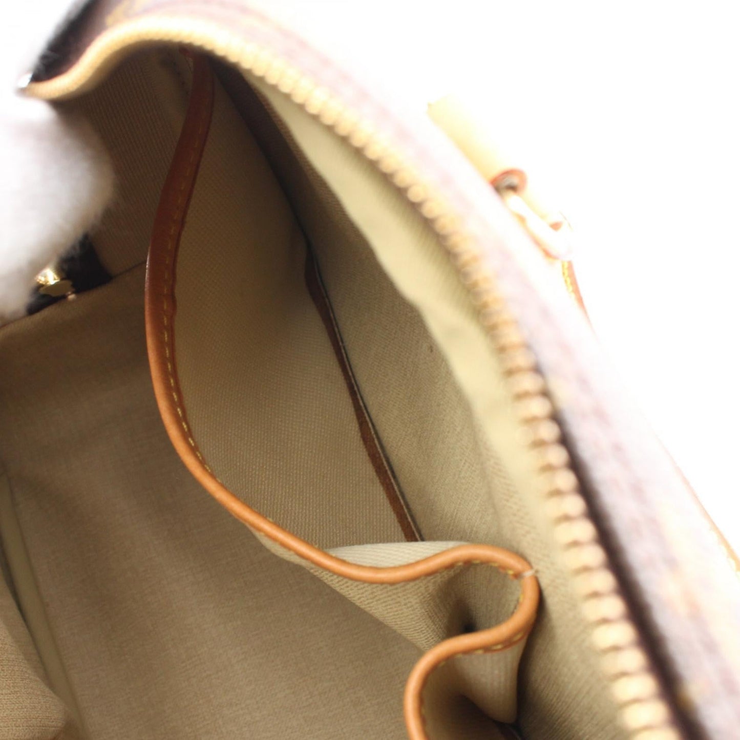 Louis Vuitton Monogram Doeville Handbag M47270