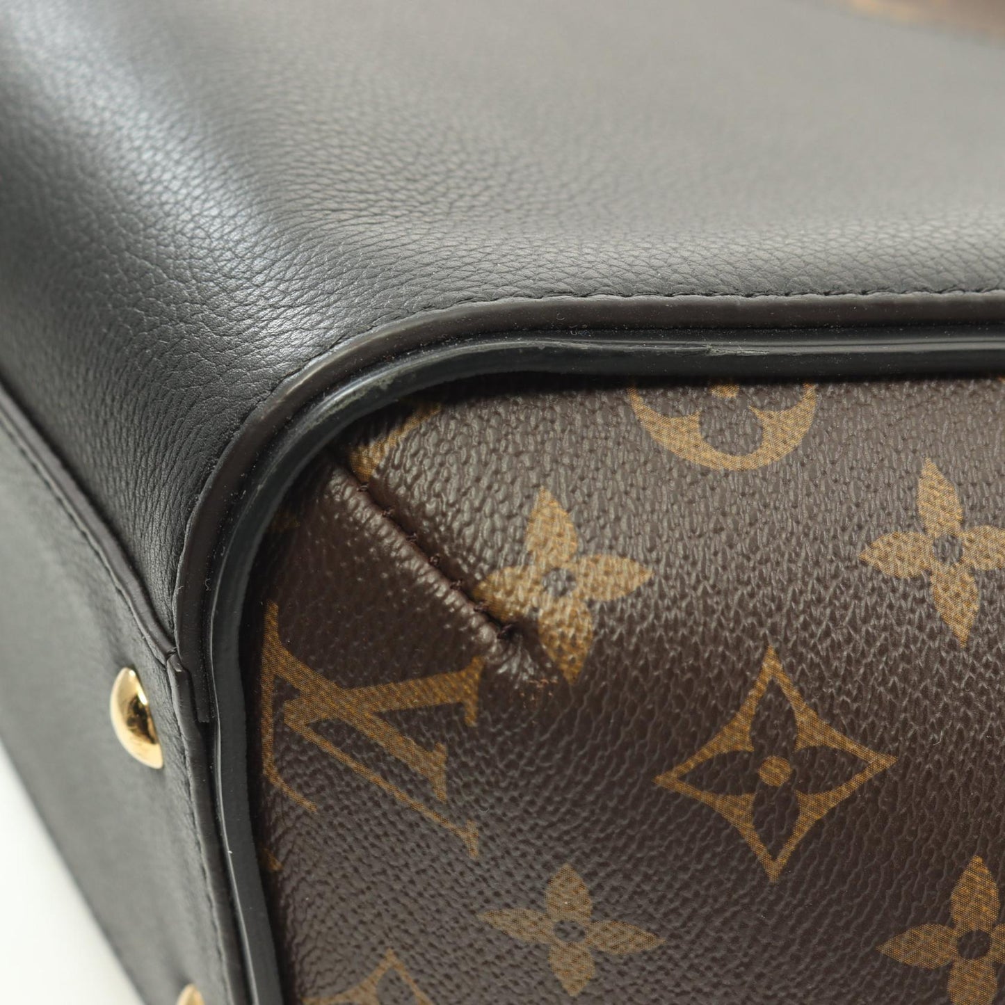 Louis Vuitton Kimono MM Tote Bag PVC Leather M40460