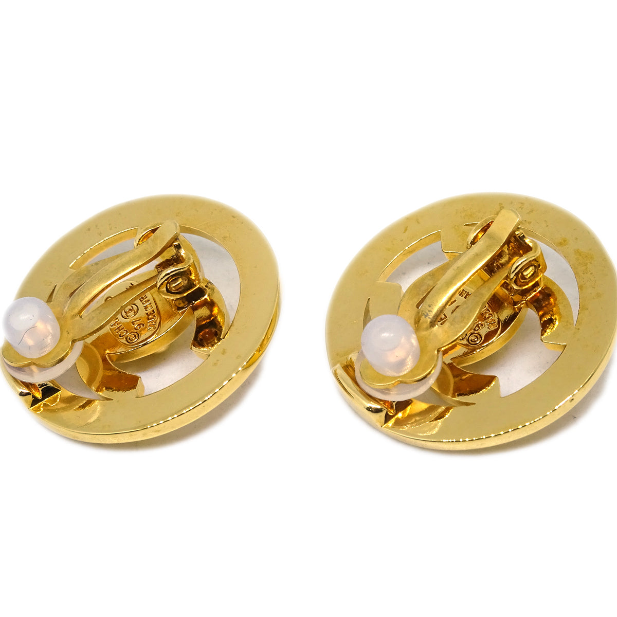 Chanel CC Turnlock Button Earrings Gold Clip-On 97P
