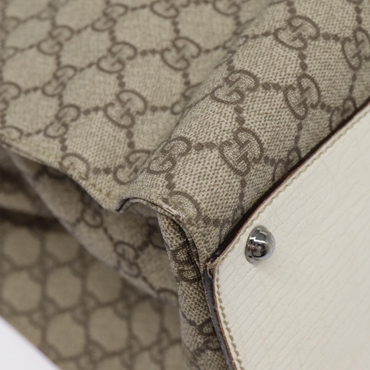 Gucci Gg Canvas  Canvas Handbag ()