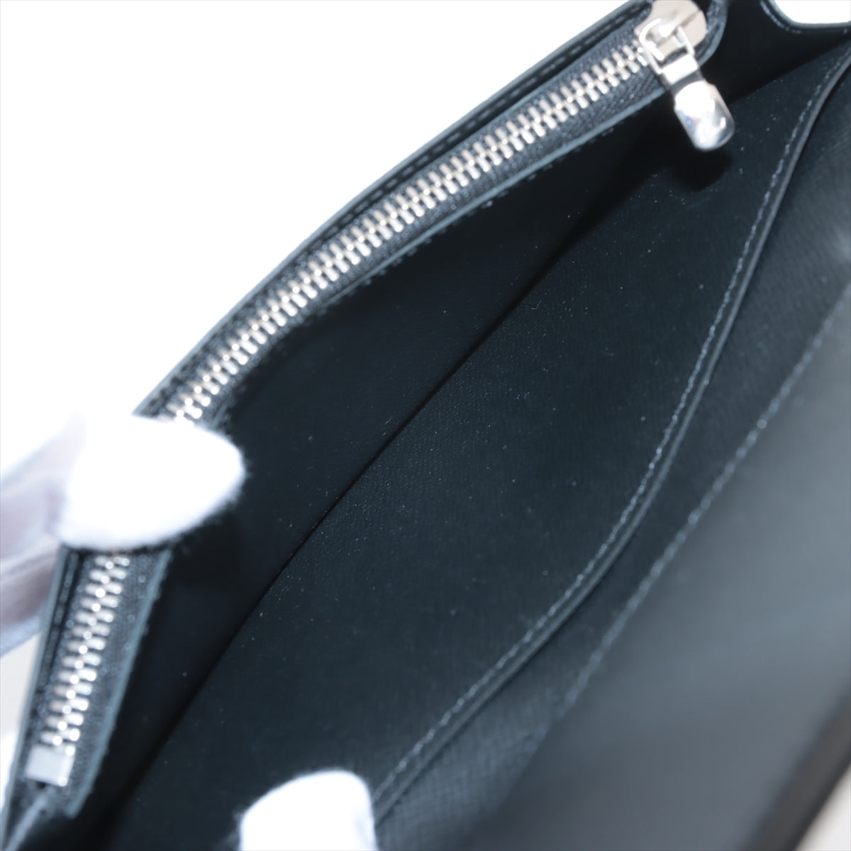 Louis Vuitton Taiga Portfolio Braza M30285 Noneir  Reaction Wallet