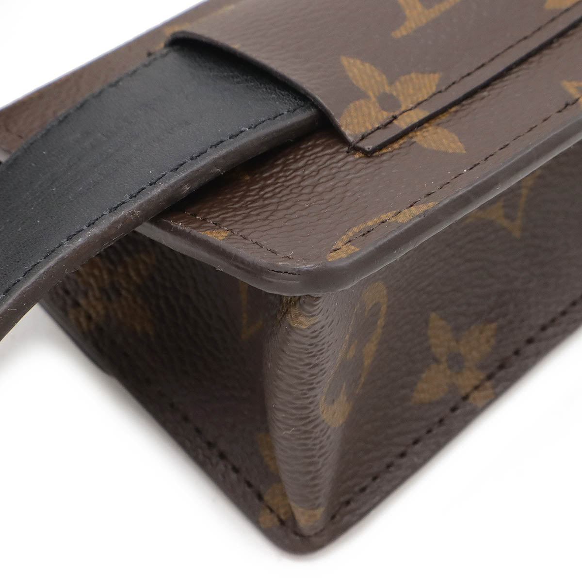 Louis Vuitton Monogram Multi Pocket Belt M0236Y