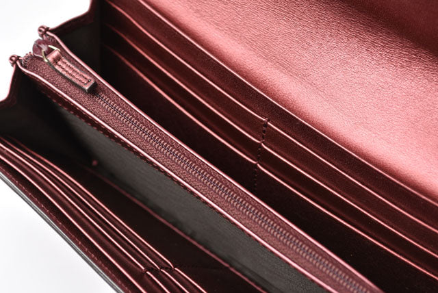 Luxury Gucci Trending 2025 GG Patent Leather Long Wallet Metallic Burgundy