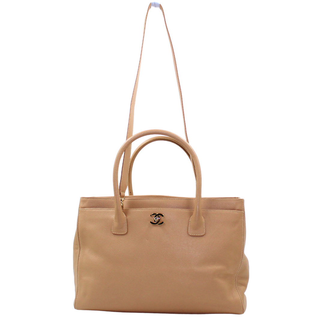 Luxury Chanel Cerf Executive Shopper Tote