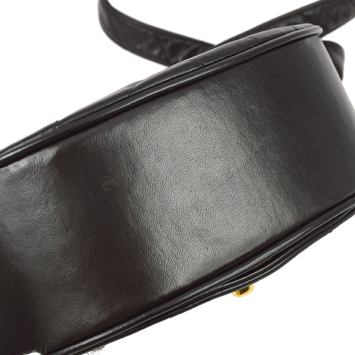 Luxury Chanel 1991-1994 Black Lambskin Chevron Shoulder Bag