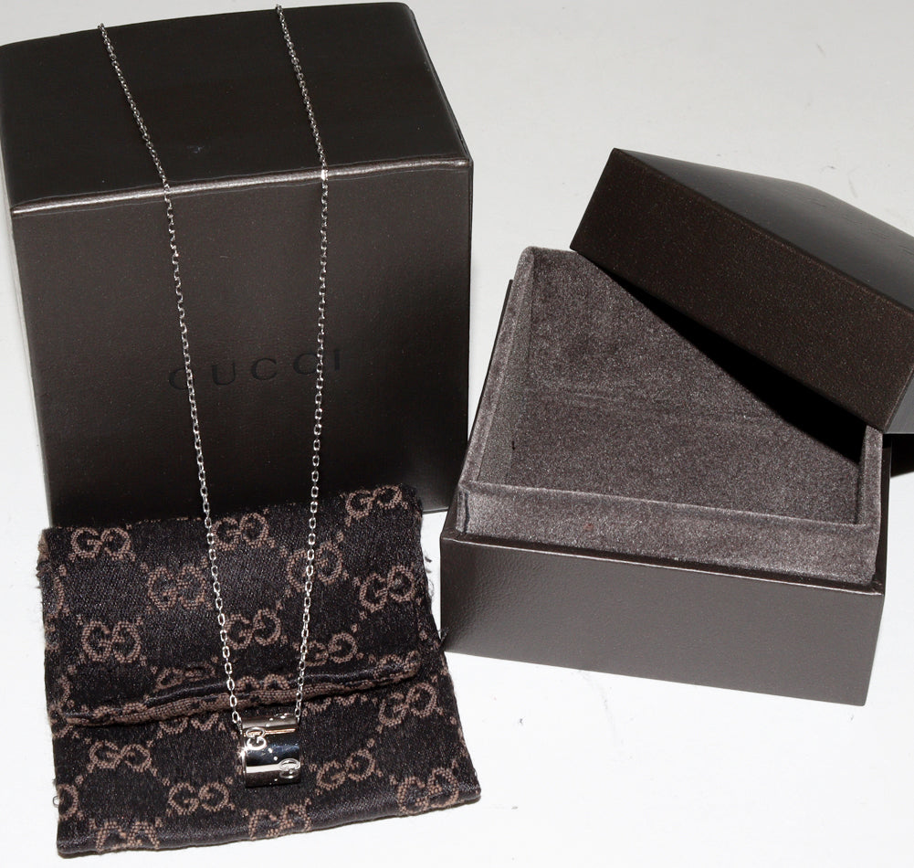 Luxury Gucci Trending 2025 K18WG Icon Pendant Necklace