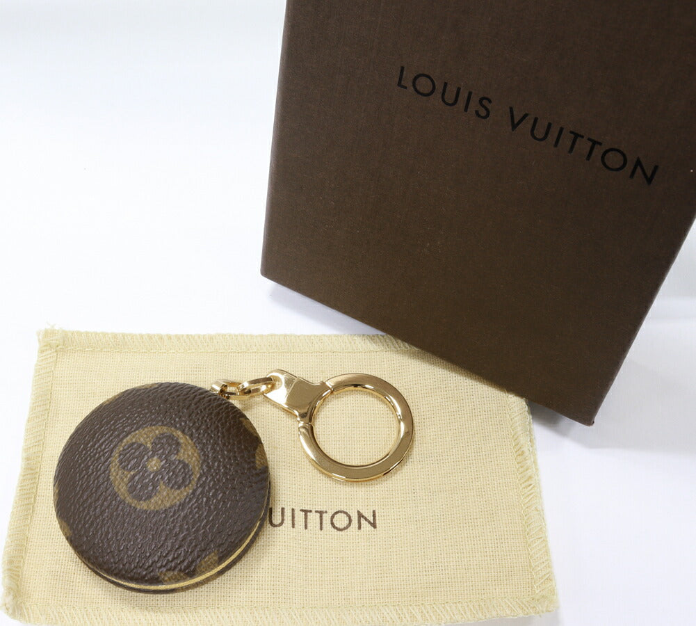 Louis Vuitton Keychain with Light Monogram M51910