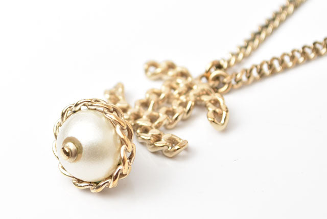 Chanel Necklace/Pendant CC Pearl Motif Gold